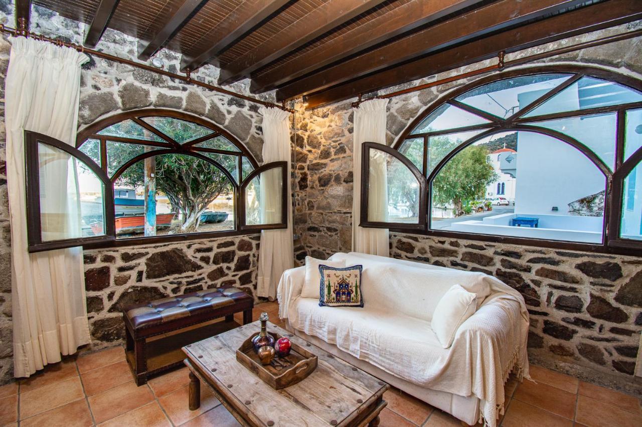 Plousiadi΄S Stone House Apartman Páli Kültér fotó