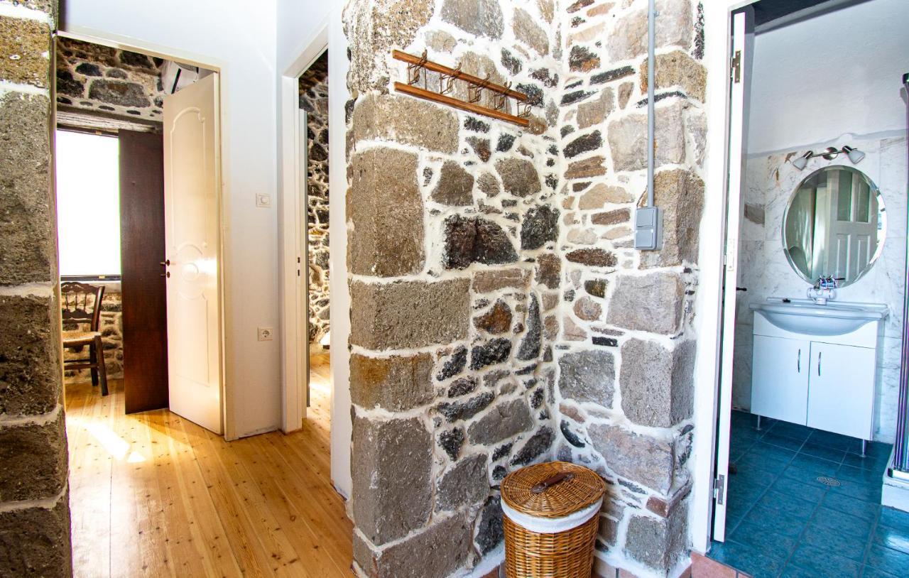 Plousiadi΄S Stone House Apartman Páli Kültér fotó