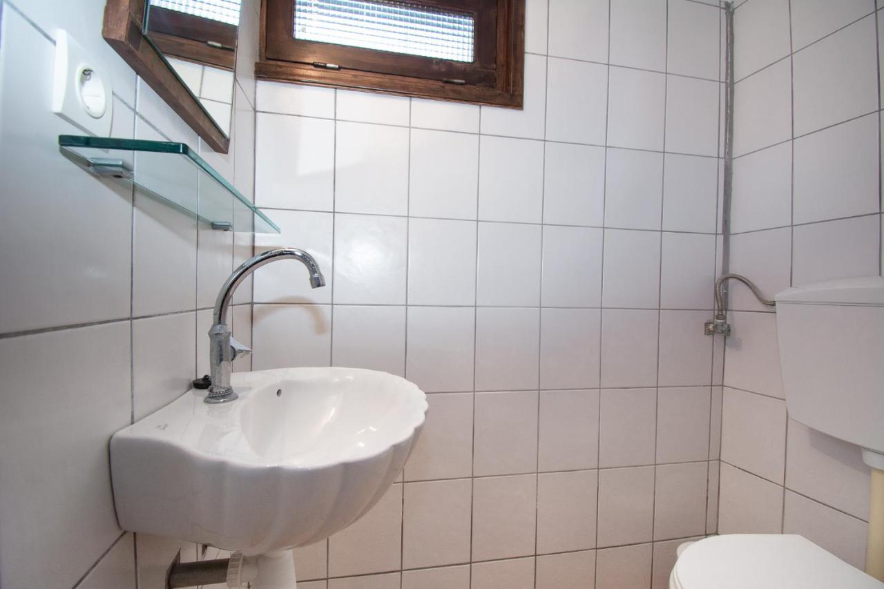 Plousiadi΄S Stone House Apartman Páli Kültér fotó