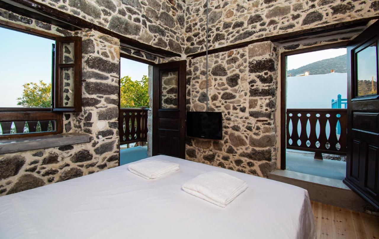 Plousiadi΄S Stone House Apartman Páli Kültér fotó