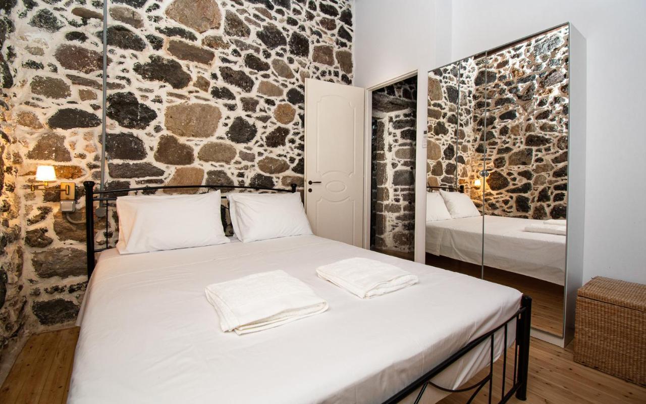 Plousiadi΄S Stone House Apartman Páli Kültér fotó